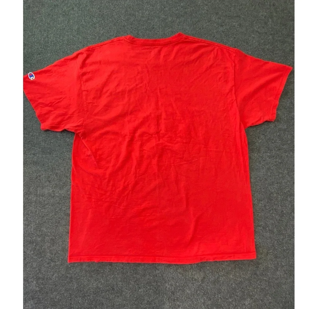 Champion Mens Red Graphic T-Shirt XL Short Sleeve Arch Logo Crewneck Sportswear - Picture 9 of 10